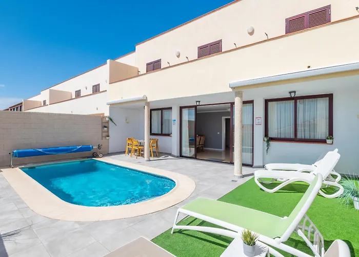 Casa Tejales With Climatized Private Pool * エル・メダノ
